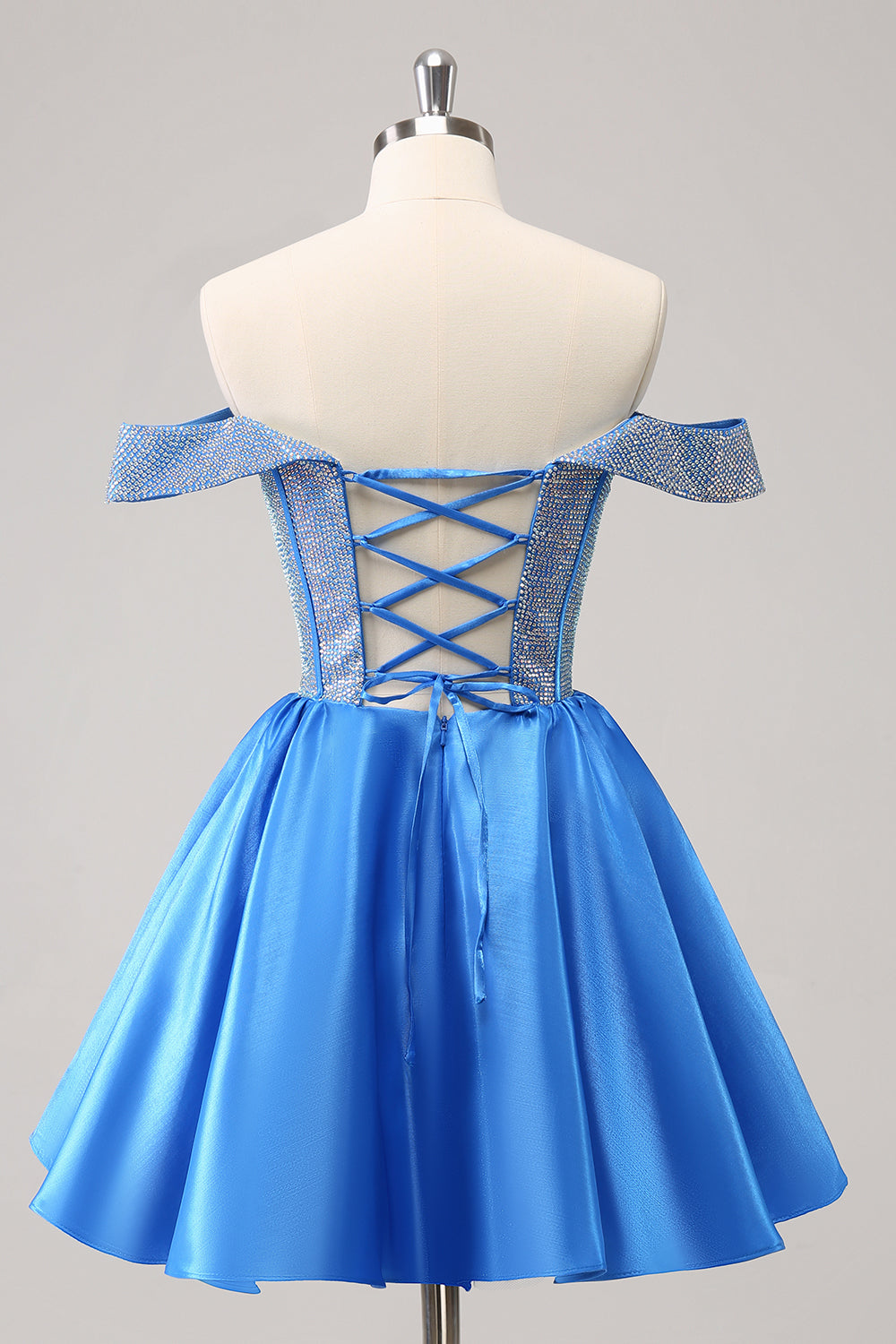 Hermoso vestido de fiesta azul con corsé, corte A, hombros descubiertos y cuentas