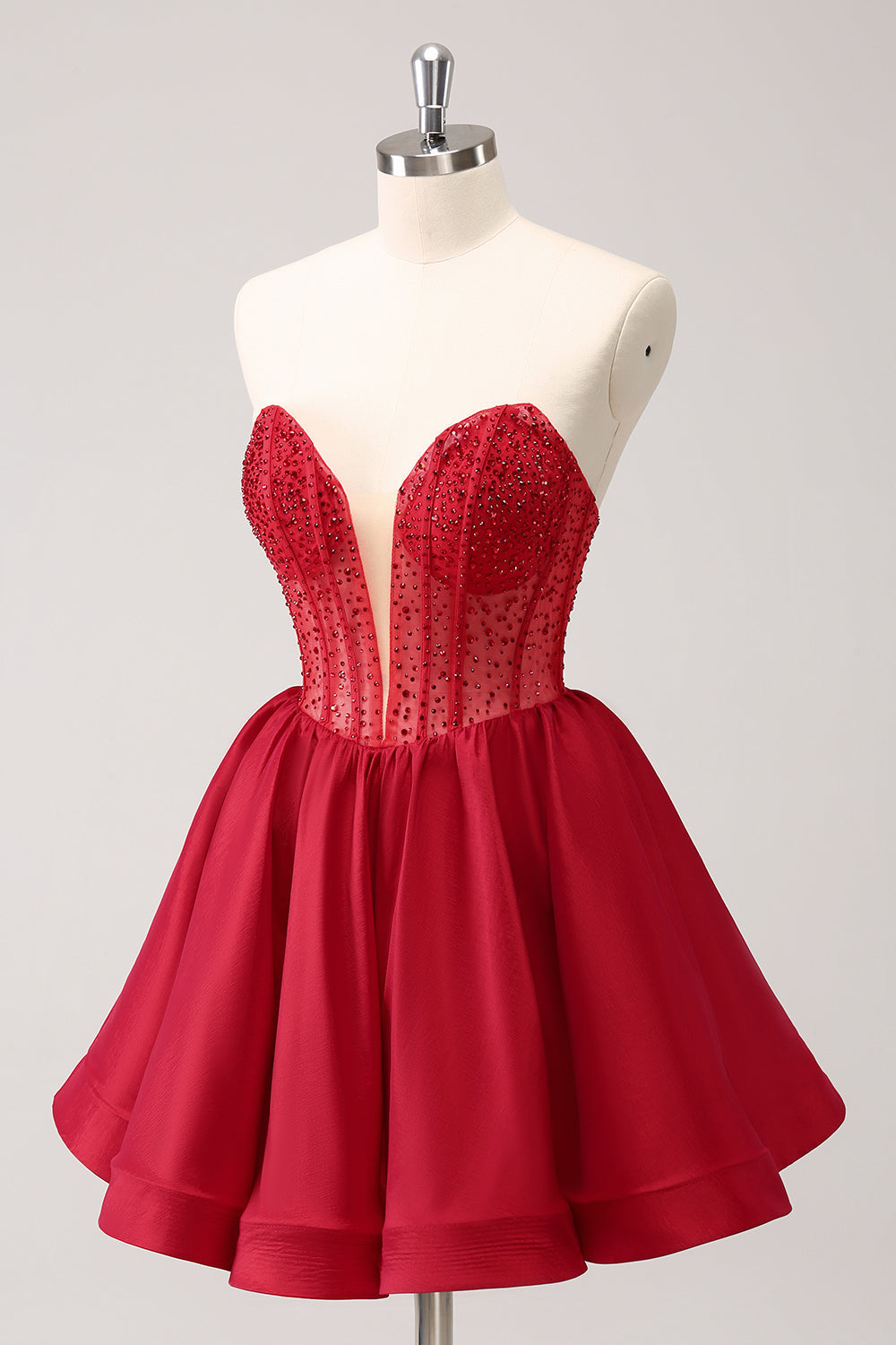Hermoso vestido rojo de fiesta con volantes, corsé sin tirantes y cuentas