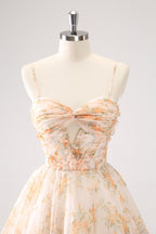 Hermoso vestido de fiesta lila con corte en A, estampado escalonado, floral y volantes