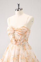 Hermoso vestido de fiesta lila con corte en A, estampado escalonado, floral y volantes