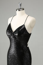 Schwarzes, figurbetontes, kurzes Homecoming-Kleid mit Spaghettiträgern und Pailletten und Schnürung am Rücken