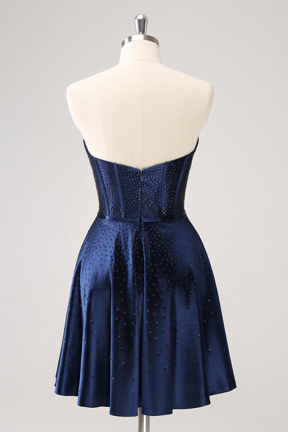 Hermoso vestido de fiesta azul marino de corte A sin tirantes, con corsé calado, cuentas y lazo