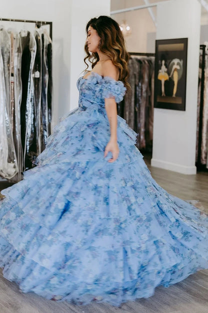 Sigourney | Langes Ballkleid in A-Linie mit Blumenmuster und Rüschen
