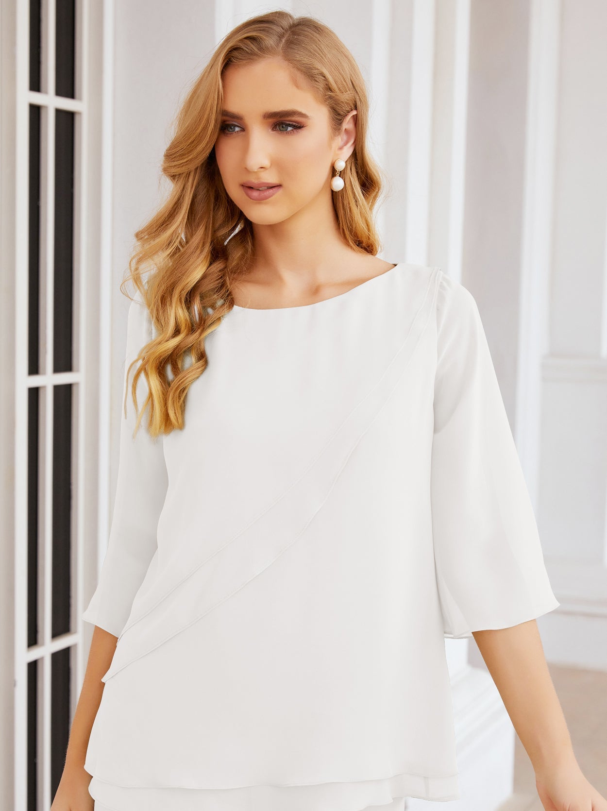 Elegante vestido de dos piezas para madre de la novia, talla grande, pantalón, capas con volantes, bata plateada SY28064 