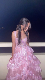 Hübsches A-Linien-Ballkleid in Rosa mit Spitzenapplikationen und Stufen, langes Ballkleid, formelles Abendkleid Y7936