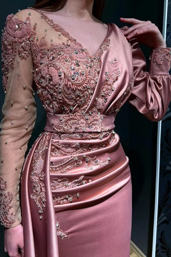 Langärmliges Meimaid-Ballkleid aus Satin in Bodenlänge mit Perlen