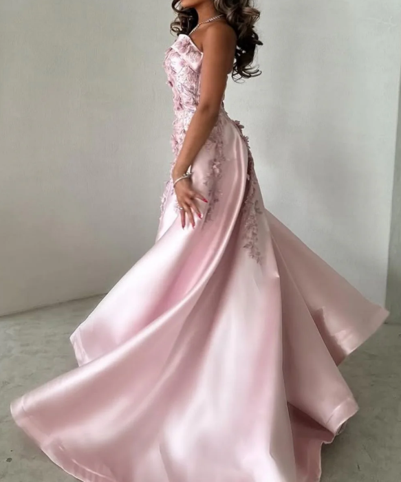 Wunderschönes rosa trägerloses Abendkleid mit Satin-Applikationen, formelles Ballkleid Y8427