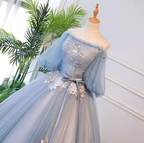 Einzigartiges langes Ballkleid aus blauem Tüll mit Spitze, blaues Abendkleid S13770