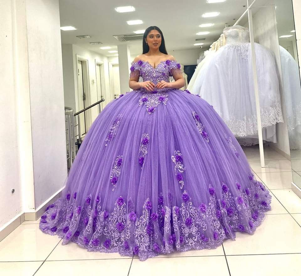Hellviolettes schulterfreies Quinceanera-Kleid, luxuriöses Ballkleid, süßes 15-Kleid Y4800