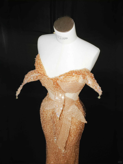 Glitzerndes, goldenes, trägerloses Meerjungfrau-Ballkleid mit Pailletten, langes Abendkleid Y8656