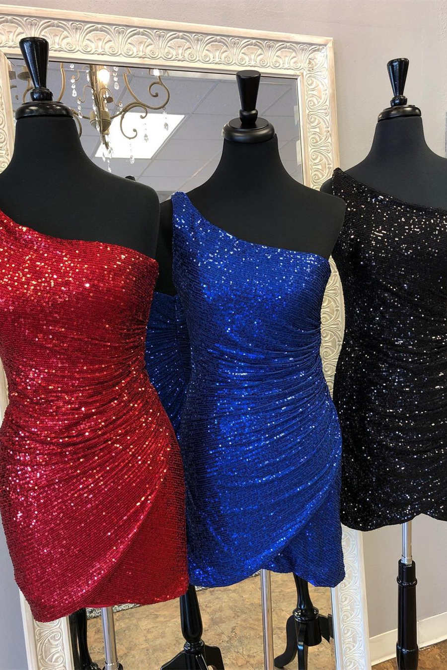 Ursuline | Vestido de fiesta plisado de un solo hombro y ajustado