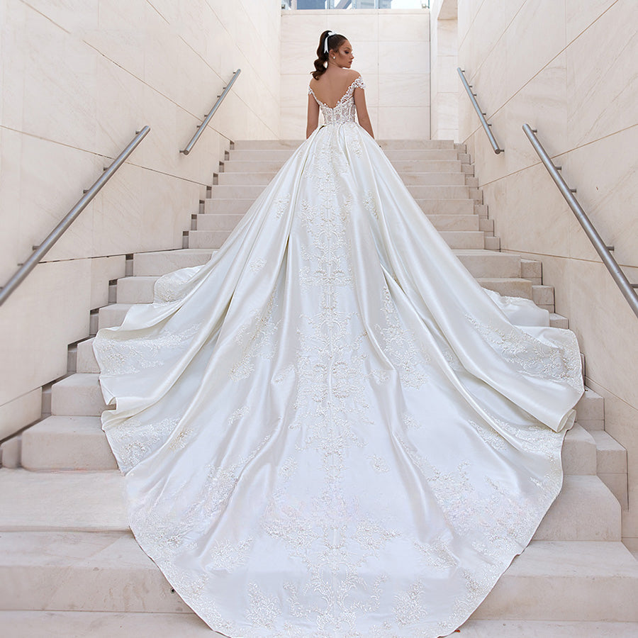 Sexy Off Shoulder Wedding Dresses A-Line Lace Applique Women's Elegant Sleeveless Beach Party Satin Beads Applique Bridal Gowns-payinti