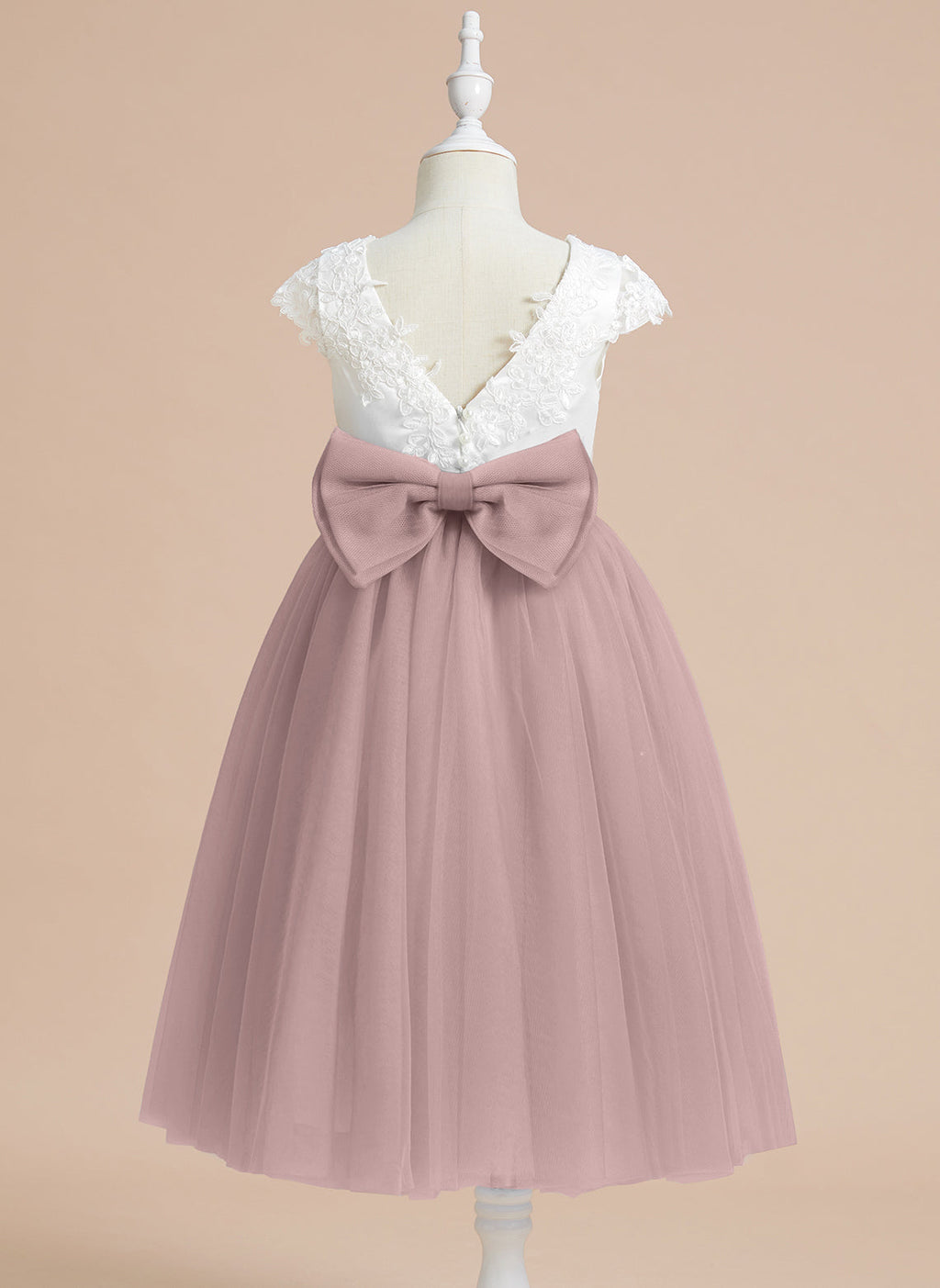 Vestido de niña de las flores de primera comunión de tul satinado con corte en A y largo hasta la rodilla