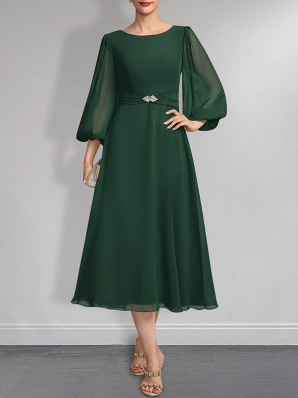 Vestido de gasa para madre de la novia, corte A, escote redondo, largo hasta la rodilla, plisado, con broche de cristal