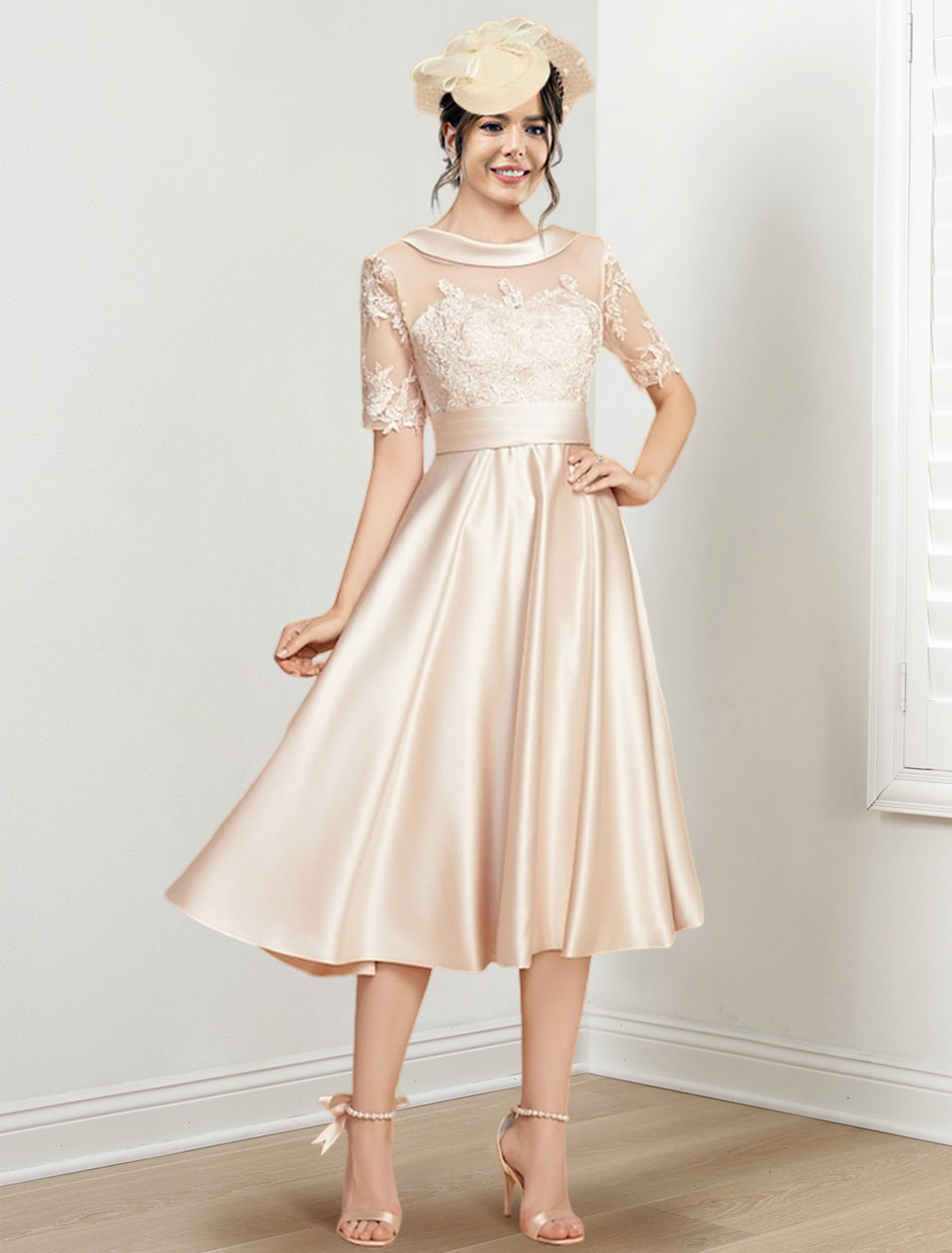 Vestidos de madre de la novia de corte A/princesa con escote redondo y largo hasta la rodilla
