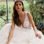 Vintage Spaghetti Straps Wedding Dresses Illusion V-Neck Backless Robe De Mariée Romantic Tulle A-line Bridal Gowns-payinti