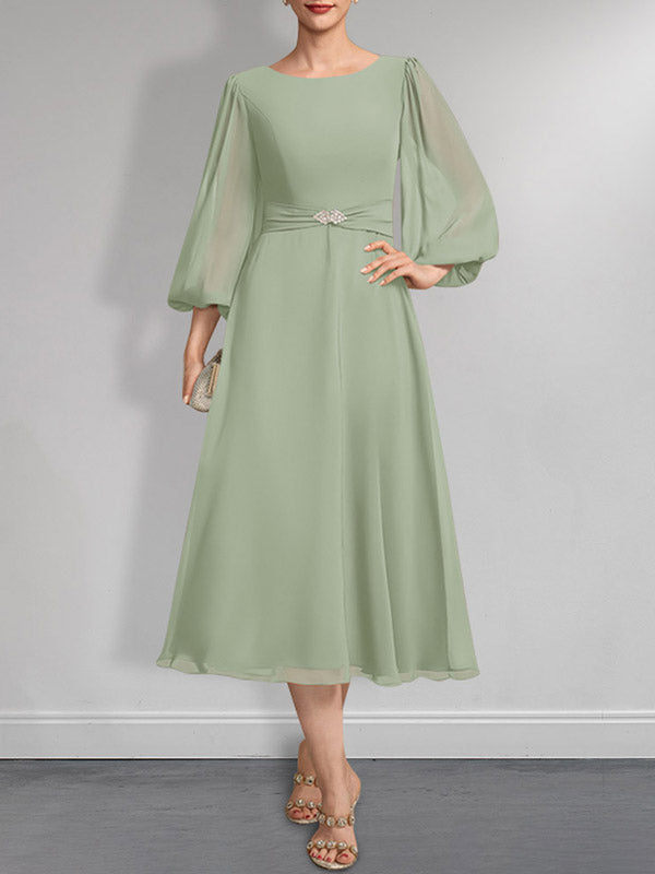 Vestido de gasa para madre de la novia, corte A, escote redondo, largo hasta la rodilla, plisado, con broche de cristal