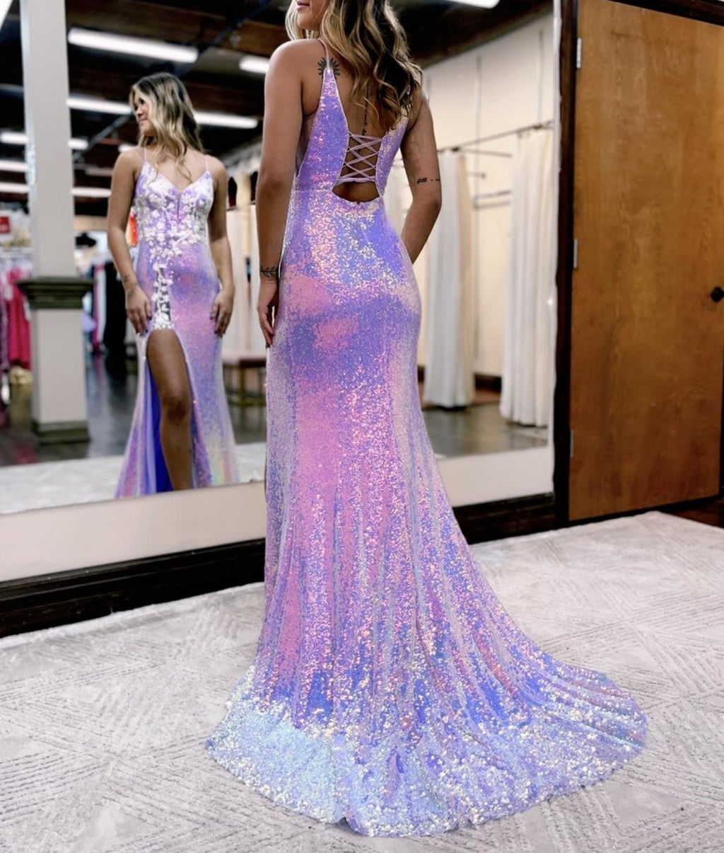 Vestido de fiesta largo con abertura y estampado floral lavanda y brillo de sirena