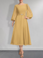 Vestido de gasa para madre de la novia, corte A, escote redondo, largo hasta la rodilla, plisado, con broche de cristal