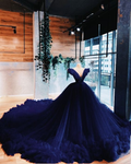 Vestido de fiesta azul marino con escote en V para quinceañeras Y6562