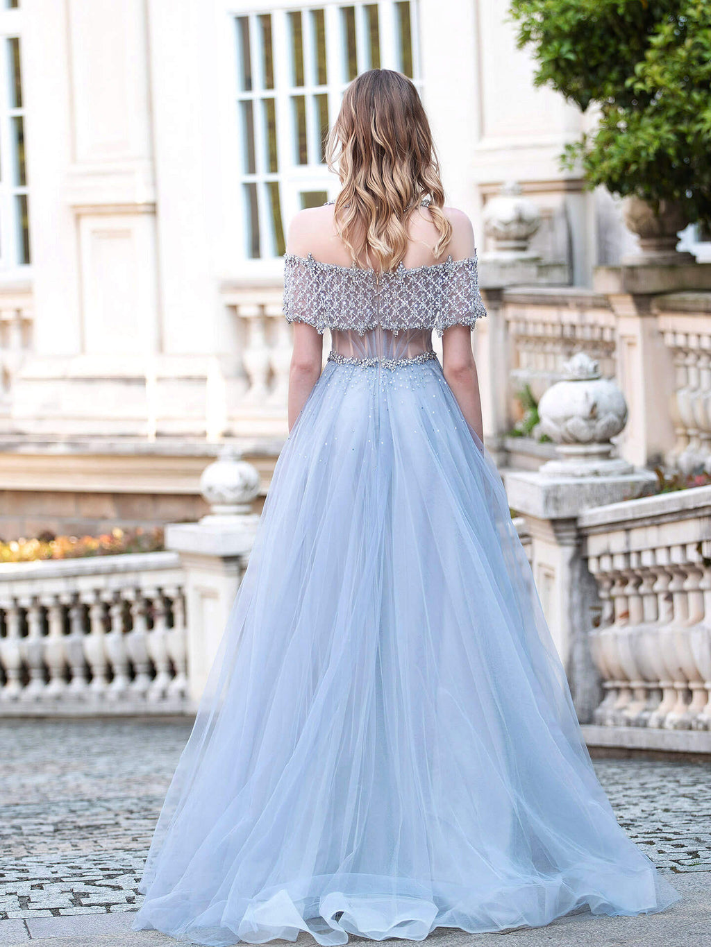 Vestidos de noche formales de lujo con cuentas de tul de corte A, de moda, mangas cortas, hasta el suelo, para fiesta 
