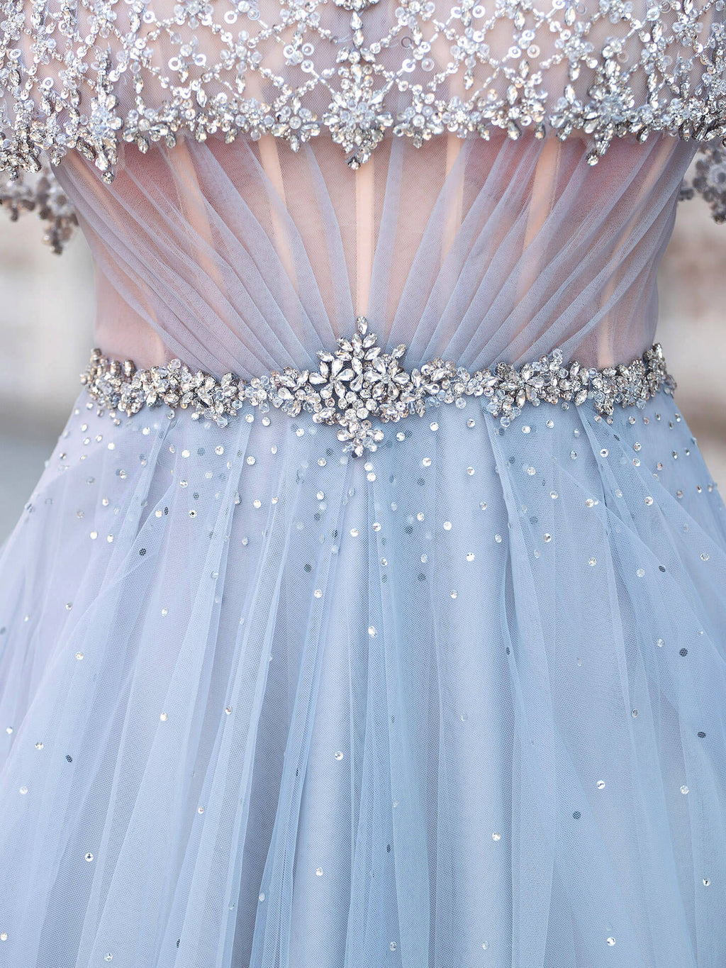 Vestidos de noche formales de lujo con cuentas de tul de corte A, de moda, mangas cortas, hasta el suelo, para fiesta 