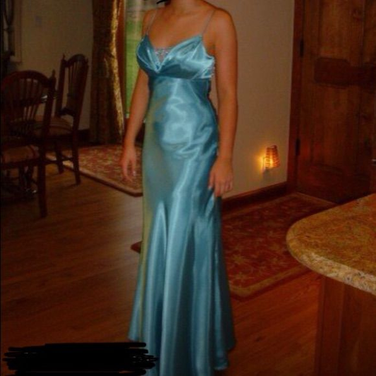 Schlichtes blaues Spaghettiträger-Abendkleid aus Satin im Meerjungfrau-Stil, formelles Ballkleid Y8404