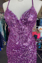 Othello | Vestido de fiesta ajustado con lentejuelas y apliques brillantes en color lila, con cordones