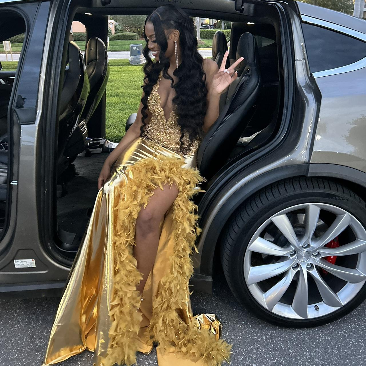 Luxuriöses Abendkleid aus Satin mit Perlen und Federn, langer Schlitz, Ballkleid Y7948