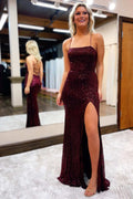 Burgunderrotes langes Ballkleid mit Pailletten, Schnürung am Rücken und Schlitz