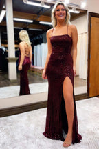 Burgunderrotes langes Ballkleid mit Pailletten, Schnürung am Rücken und Schlitz