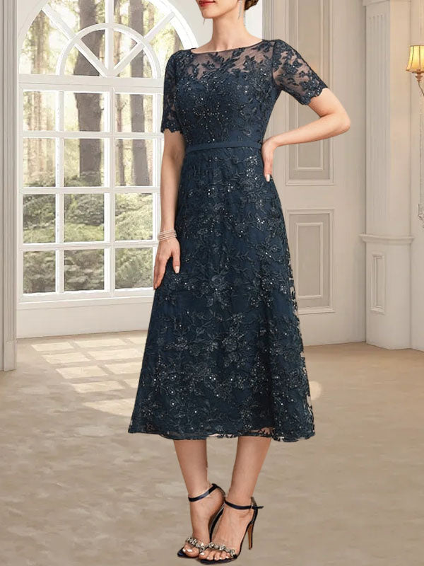 Vestido de madre de la novia de encaje con lentejuelas, corte A, escote ilusión y largo hasta la rodilla