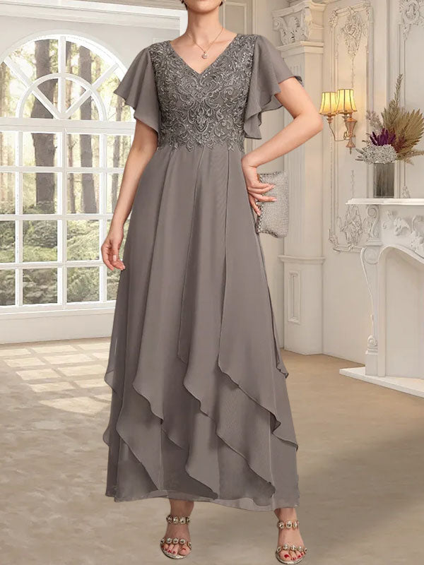 Vestido de gasa con encaje y escote en V hasta los tobillos para madre de la novia con volantes en cascada