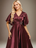 A-Linie V-Ausschnitt Wadenlanges Stretch Satin Kleid für die Brautmutter mit Perlenbesatz Plissee 