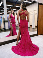 Vestido de fiesta de sirena con escote en V y abertura en rojo brillante