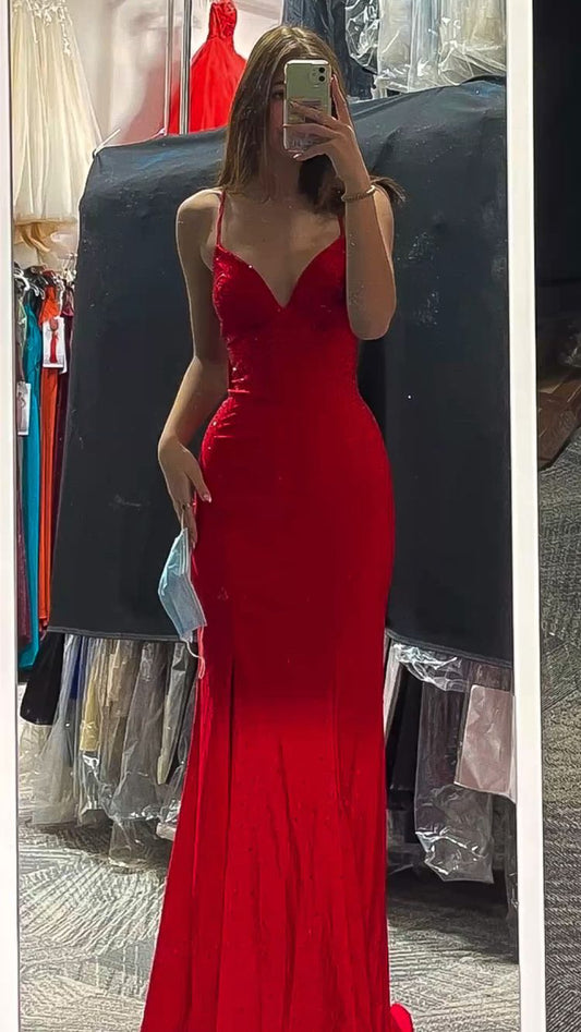 Elegante vestido de fiesta largo de sirena rojo con escote en V Y422