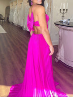 Kimia | Vestido largo formal de gasa plisada azul rey con tirantes en A y lazo en la espalda