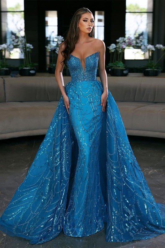 Blaues, mit Pailletten verziertes, ärmelloses, trägerloses Abendkleid mit abnehmbarer Schleppe