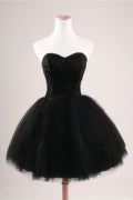 Vestidos de fiesta negros sin tirantes de tul