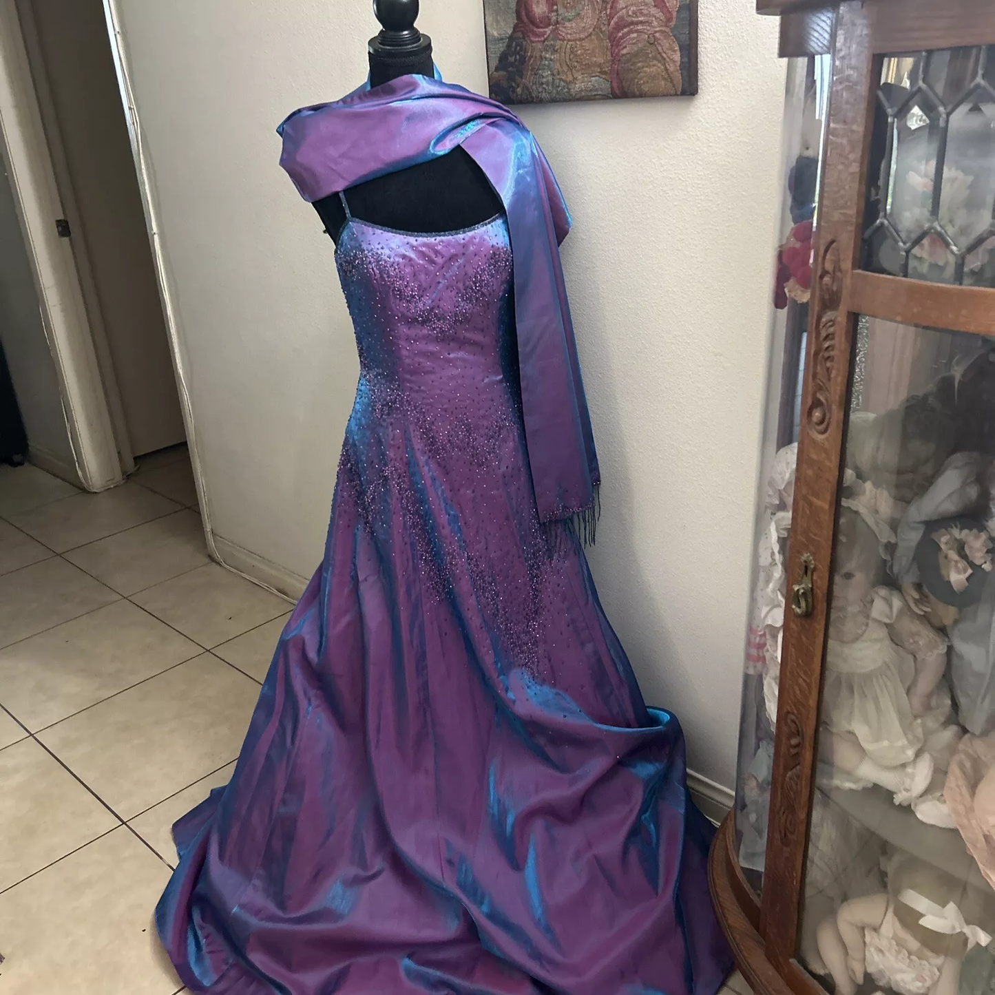 Wunderschönes lila Perlenbesetztes A-Linien-Abendkleid mit Spaghettiträgern, Party- und Ballkleid Y7955