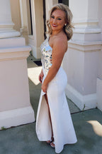 Ashley |Etuikleid mit One-Shoulder-Schnitt und Spiegelpailletten