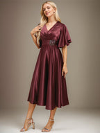 A-Linie V-Ausschnitt Wadenlanges Stretch Satin Kleid für die Brautmutter mit Perlenbesatz Plissee 