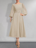 Vestido de gasa para madre de la novia, corte A, escote redondo, largo hasta la rodilla, plisado, con broche de cristal