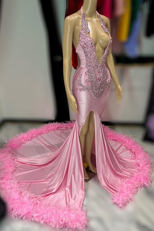 Sexy rosa Ballkleid mit tiefem V-Ausschnitt, Federn, Applikationen und Schlitz