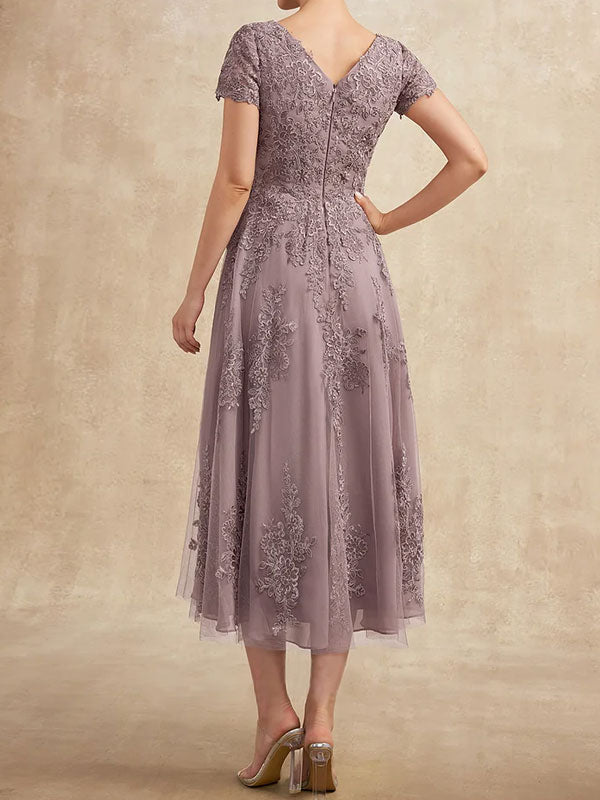 Vestido de madre de la novia de tul con encaje y corte en A, largo hasta la rodilla