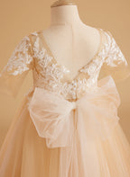 Prinzessinnen-Ballkleid für Mädchen mit Spitzendetails 