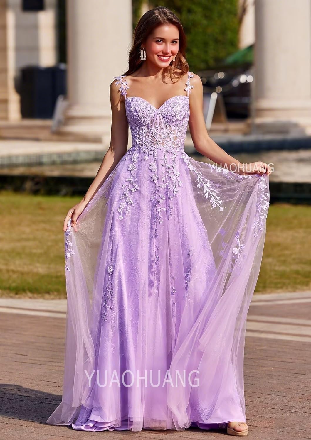 Lace Applique Tulle Prom Dresses for Women 2025 Spaghetti Straps Ball Gown Formal Evening Party Gown with Slit
