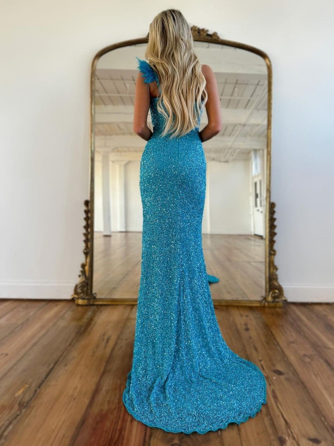 Mermaid One Shoulder Sequins Prom Dress With Slit