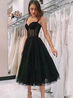 Lindos vestidos de fiesta de bienvenida sin mangas con tirantes negros en forma de A