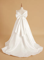 Elegant Ivory Satin Princess Ball Gown with Sweep Train and Bow for Flower Girls